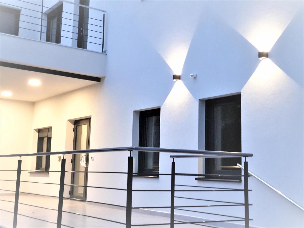 Smart Hostel Slavonski Brod Exteriör bild